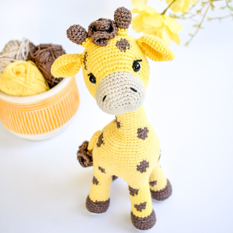 Bentemare CROCHET PATTERN - Gio the Giraffe