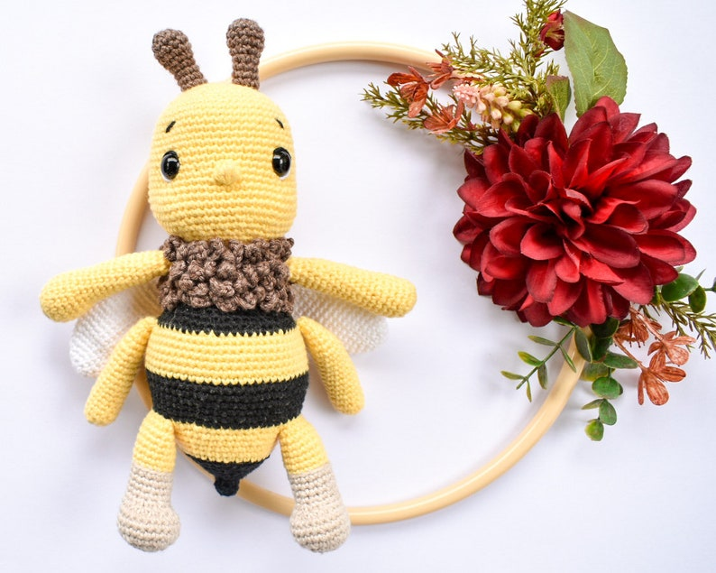 Bentemare CROCHET PATTERN - Barney the Bumble Bee