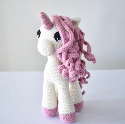 Bentemare Crochet Pattern - Stella the Unicorn Amigurumi