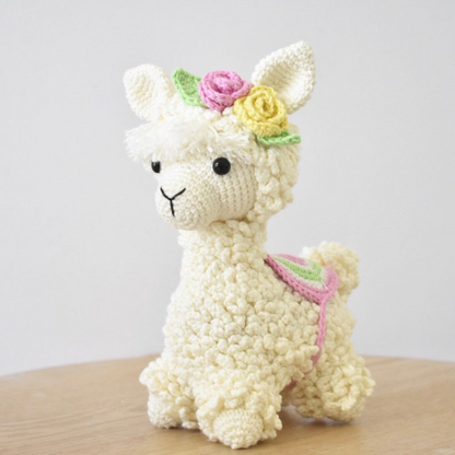 Bentemare Crochet pattern – Miss Aviana the Cute Alpaca Plushie Pattern
